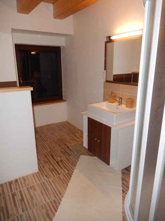 Apartment U Lochu Knovicky Ngoại thất bức ảnh